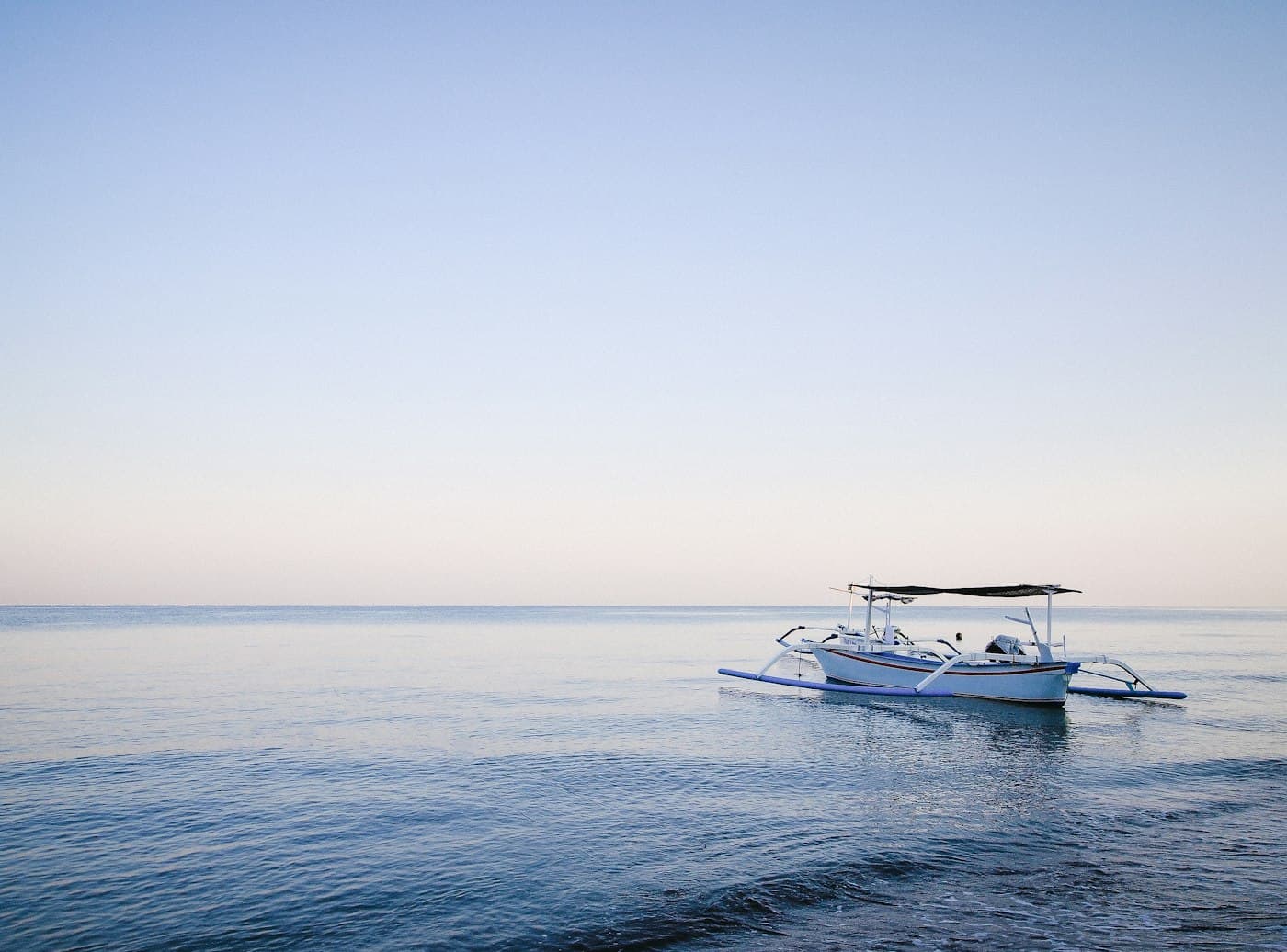 Fast boat crossing to Nusa Penida